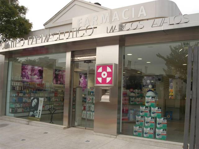 Local comercial en Venta en Calle Monzón, 1 en Ciudad Aljarafe