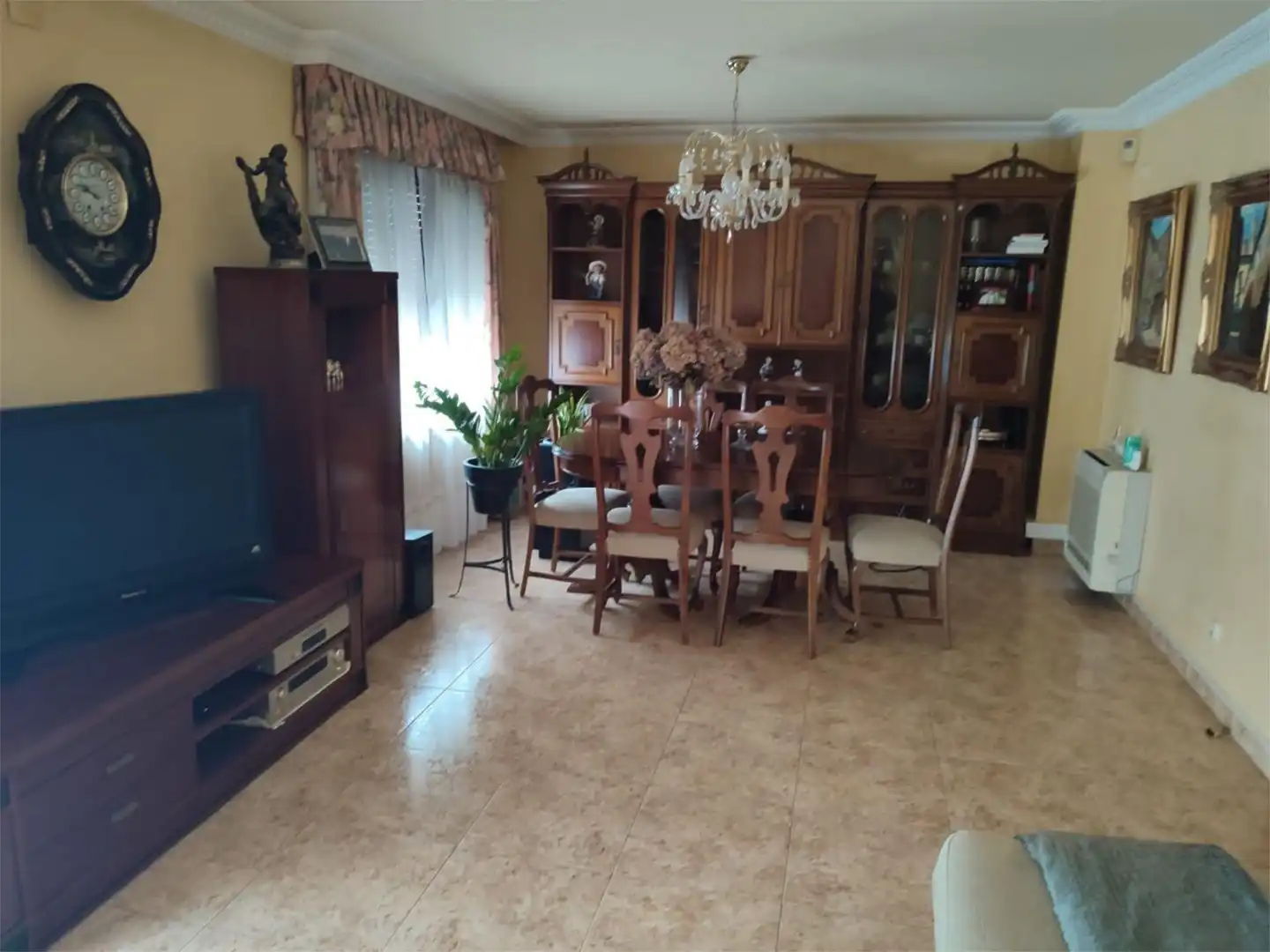 Casa adosada en venta en Calle Ciego de Tudela, 58, Centro Comedor de Casa adosada en venta en Tudela con Aire acondicionado, Calefacción y Jardín privado
