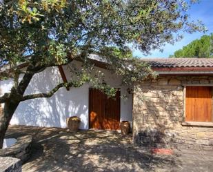 Vista exterior de Casa o xalet en venda en Talamanca amb Terrassa i Balcó