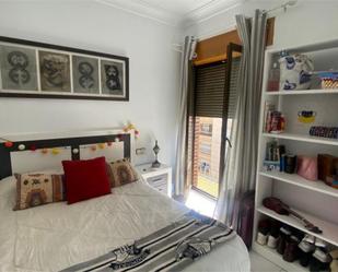 Bedroom of Flat to share in Salamanca Capital  with Balcony