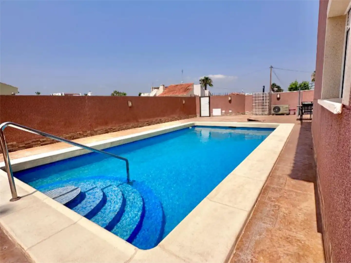 Piscina de Casa o xalet de lloguer en Torrevieja amb Aire condicionat, Jardí privat i Parquet