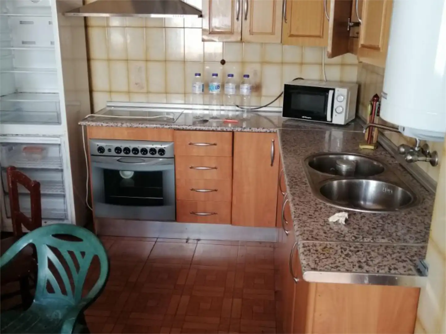 Detached homes for sale in Calle Nueva, 16, Calzadilla de los Barros Kitchen of Detached homes for sale in Calzadilla de los Barros with Terrace, Storage room and Furnished