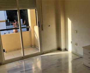 Bedroom of Flat for sale in Marbella  with Terrace