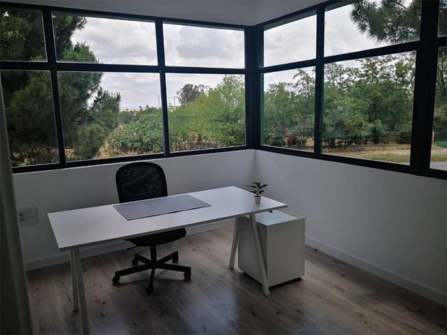 Oficina en Alquiler en Avenida Humanes, 151 en Griñón