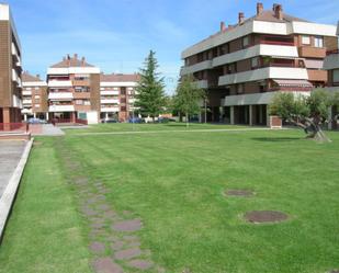 Exterior view of Flat for sale in  Logroño  with Terrace, Swimming Pool and Balcony