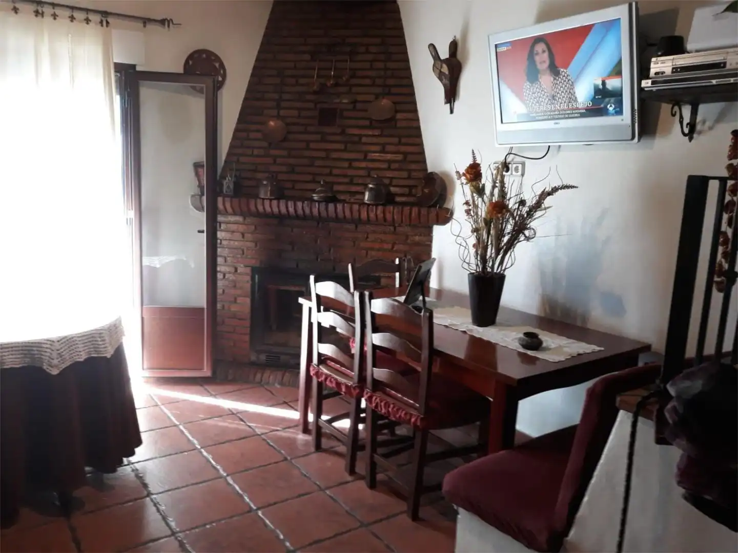 Piso en venta en Calle Cuesta, 28, Trevélez Comedor de Piso en venta en Trevélez con Terraza, Trastero y Balcón
