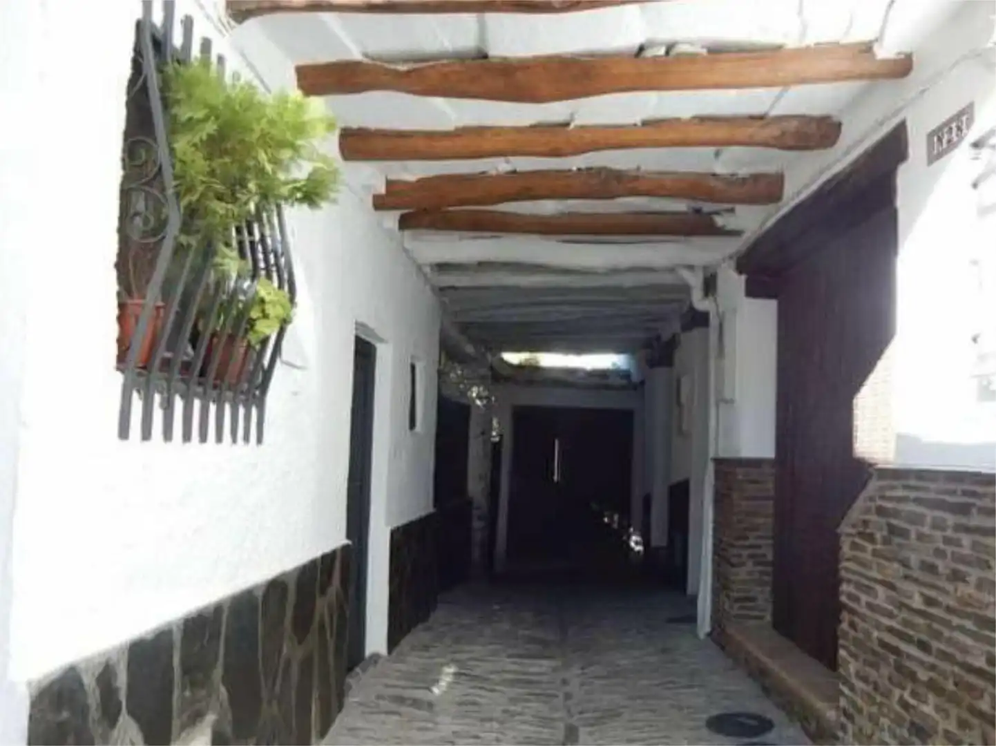 Piso en venta en Calle Cuesta, 28, Trevélez Piso en venta en Trevélez con Terraza, Trastero y Balcón