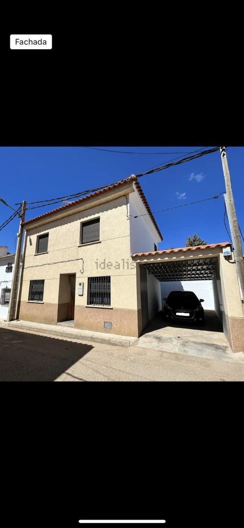 Exterior view of Single-family semi-detached for sale in Villar de Cañas  with Heating, Terrace and Storage room
