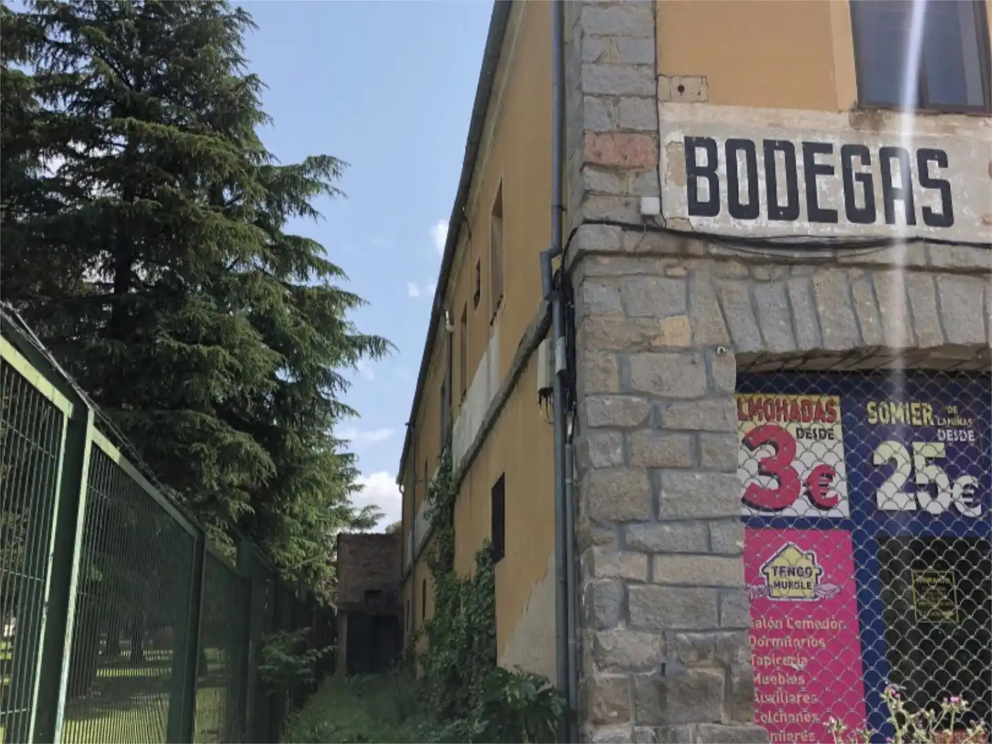 Exterior view of Industrial buildings for rent in Segovia  with Parquet flooring