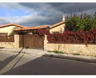 Exterior view of Single-family semi-detached for sale in Miranda de Ebro  with Terrace