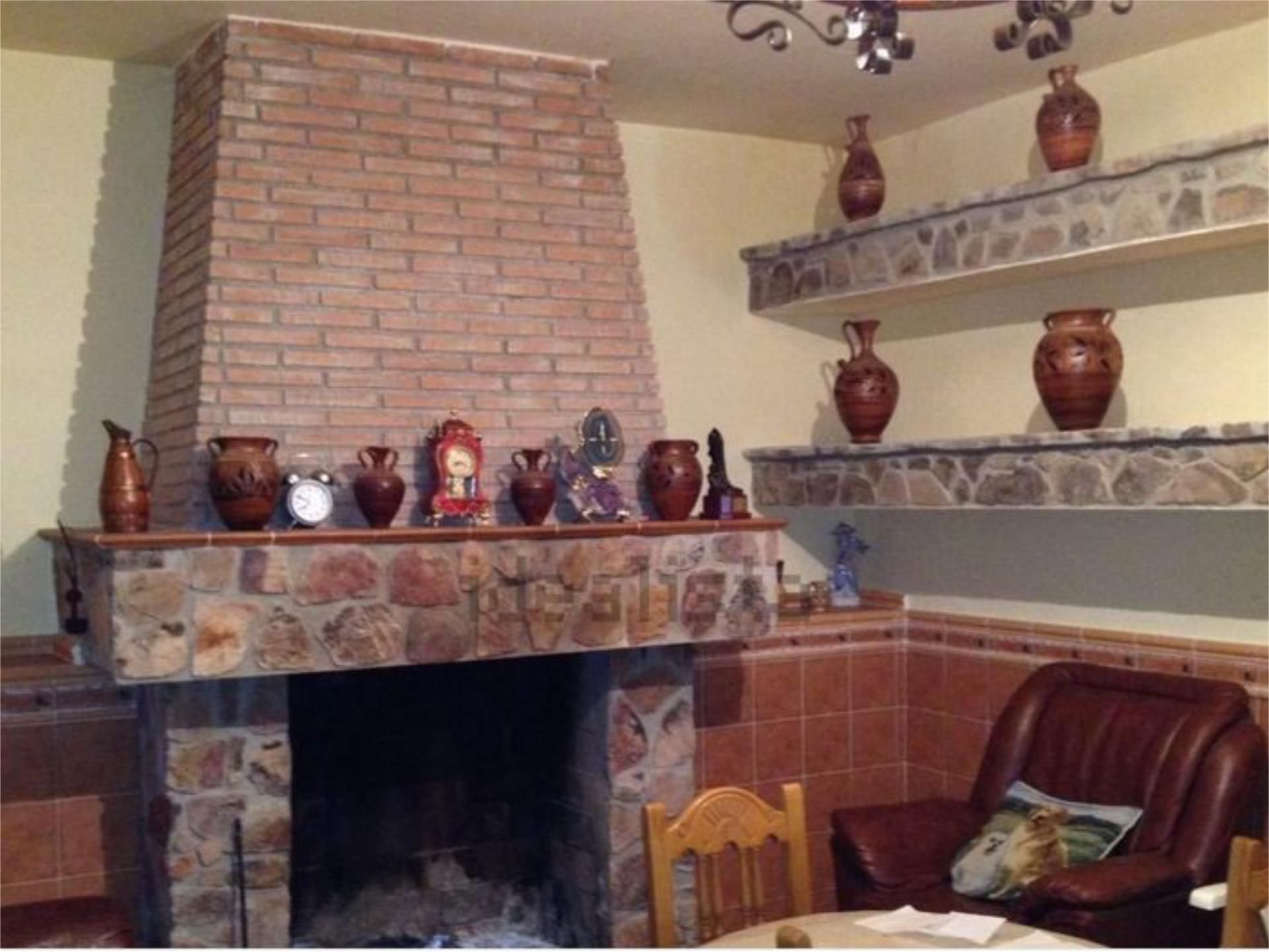 Kitchen of Single-family semi-detached for sale in Fuenlabrada de los Montes  with Furnished