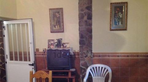 Foto 2 de Casa adosada en venda a Calle Larga del Barrio, 32, Fuenlabrada de los Montes, Badajoz