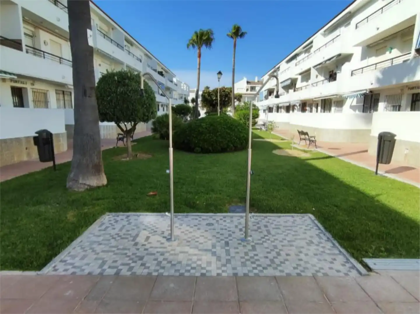 Apartamento de alquiler en Avenida de la Barrosa, 112, La Barrosa Apartamento de alquiler en Avenida de la Barrosa, 112, La Barrosa