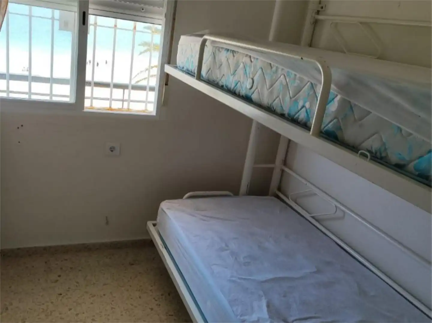 Apartamento de alquiler en Avenida de la Barrosa, 112, La Barrosa Apartamento de alquiler en Avenida de la Barrosa, 112, La Barrosa