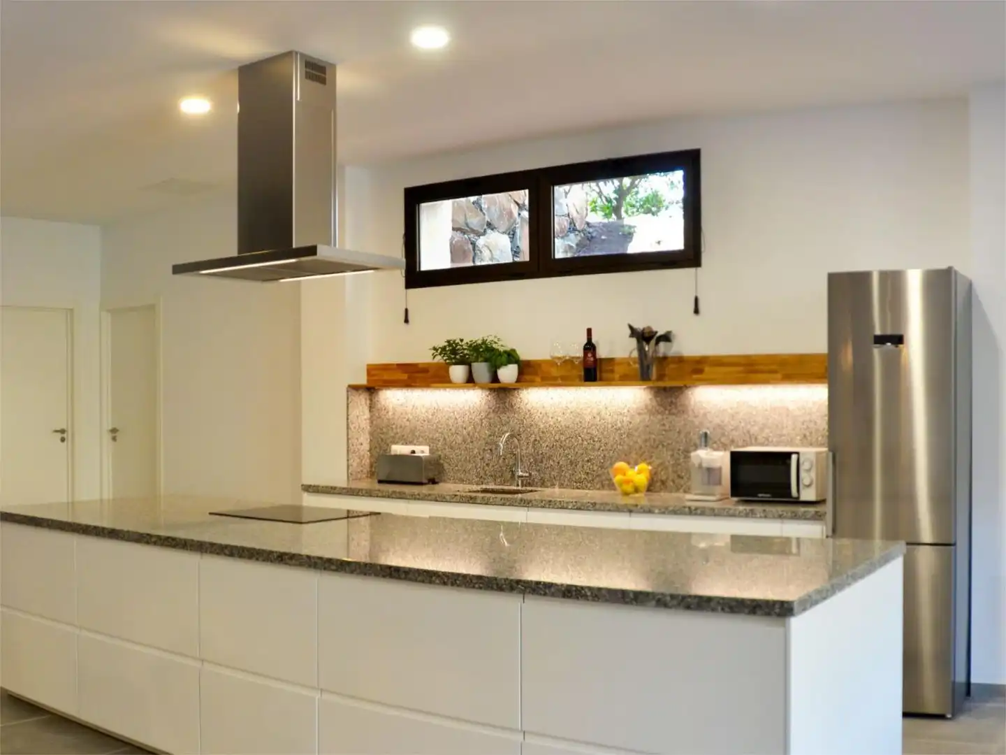 Kitchen of Houses for sale in San Bartolomé de Tirajana  with Air Conditioner, Terrace and Swimming Pool