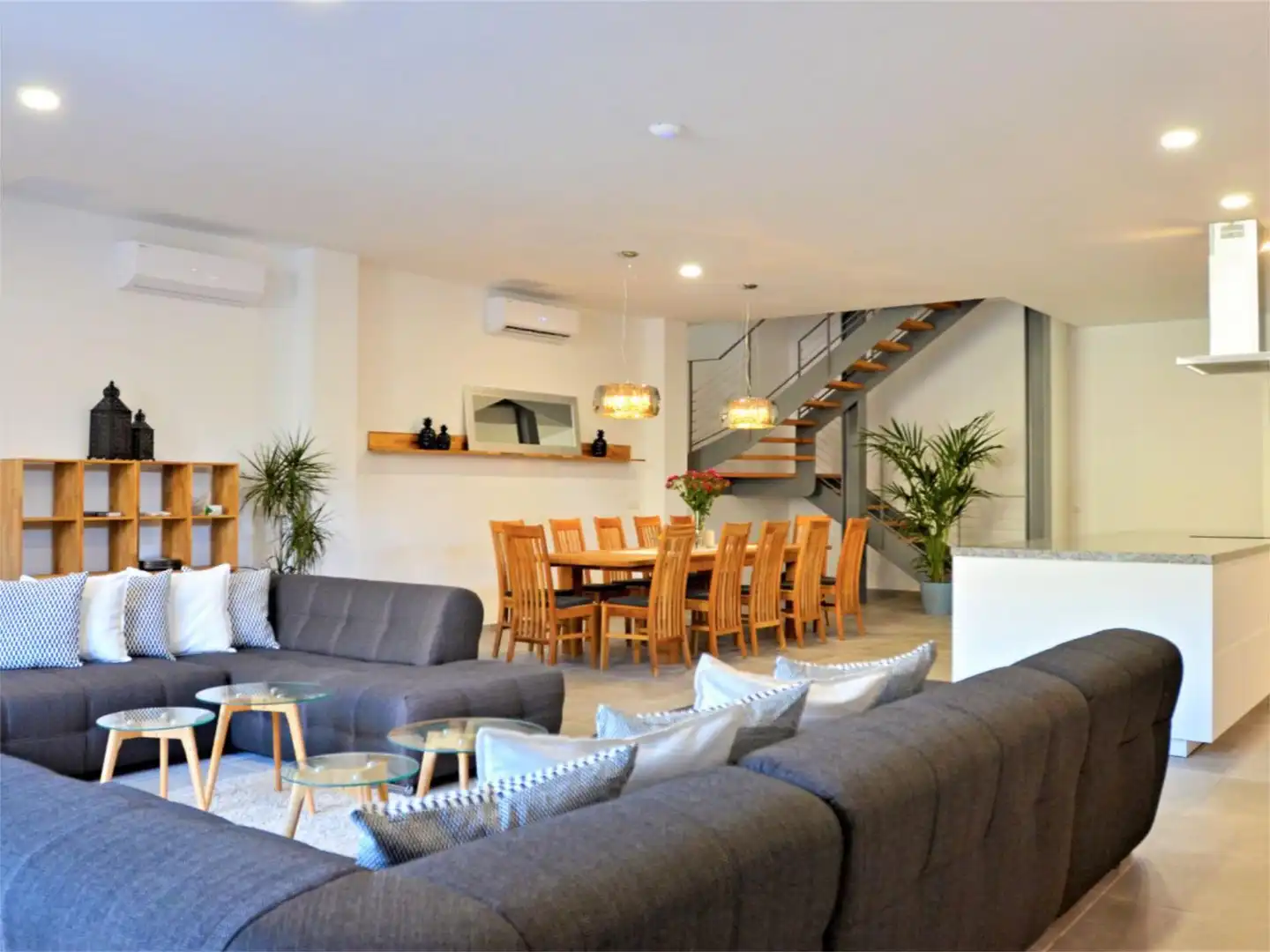 Living room of Houses for sale in San Bartolomé de Tirajana  with Air Conditioner, Terrace and Swimming Pool