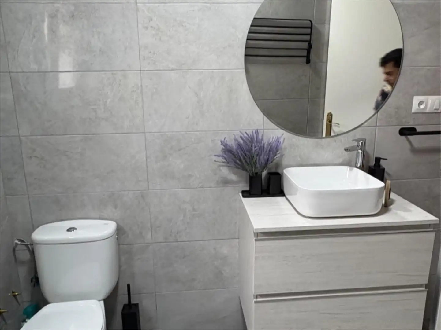 Finca rústica de alquiler en Calle Andalucia, Cómpeta Baño de Finca rústica de alquiler en Cómpeta con Aire acondicionado, Calefacción y Jardín privado