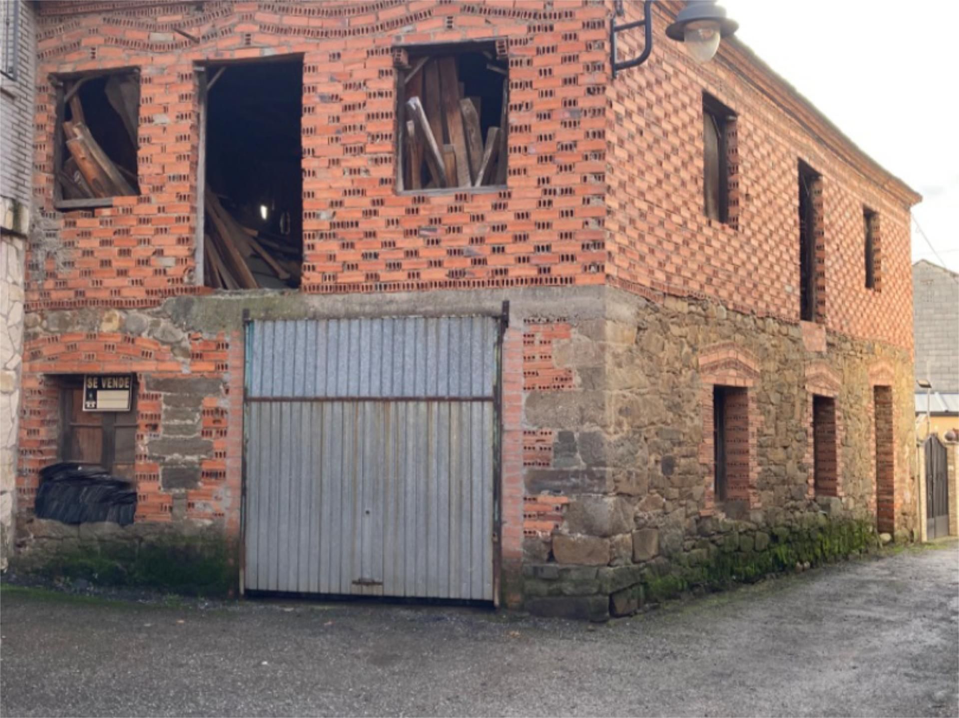 Exterior view of Single-family semi-detached for sale in Folgoso de la Ribera