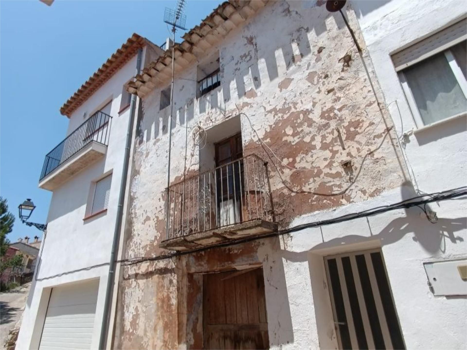 Exterior view of Country house for sale in Cirat