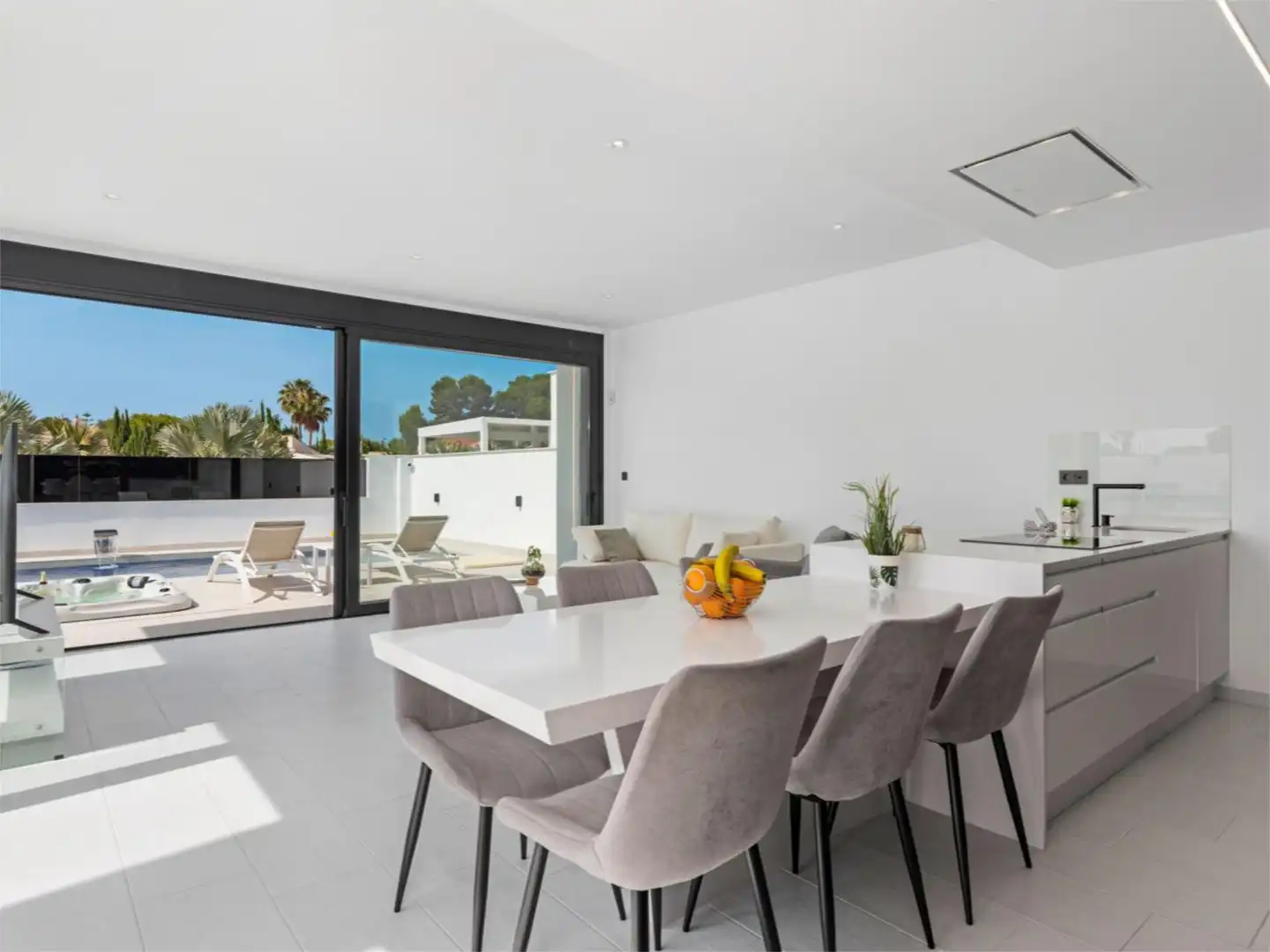 Casa o chalet en venta en Calle Foque, 13, Santiago de la Ribera Comedor de Casa o chalet en venta en San Javier con Aire acondicionado, Terraza y Piscina