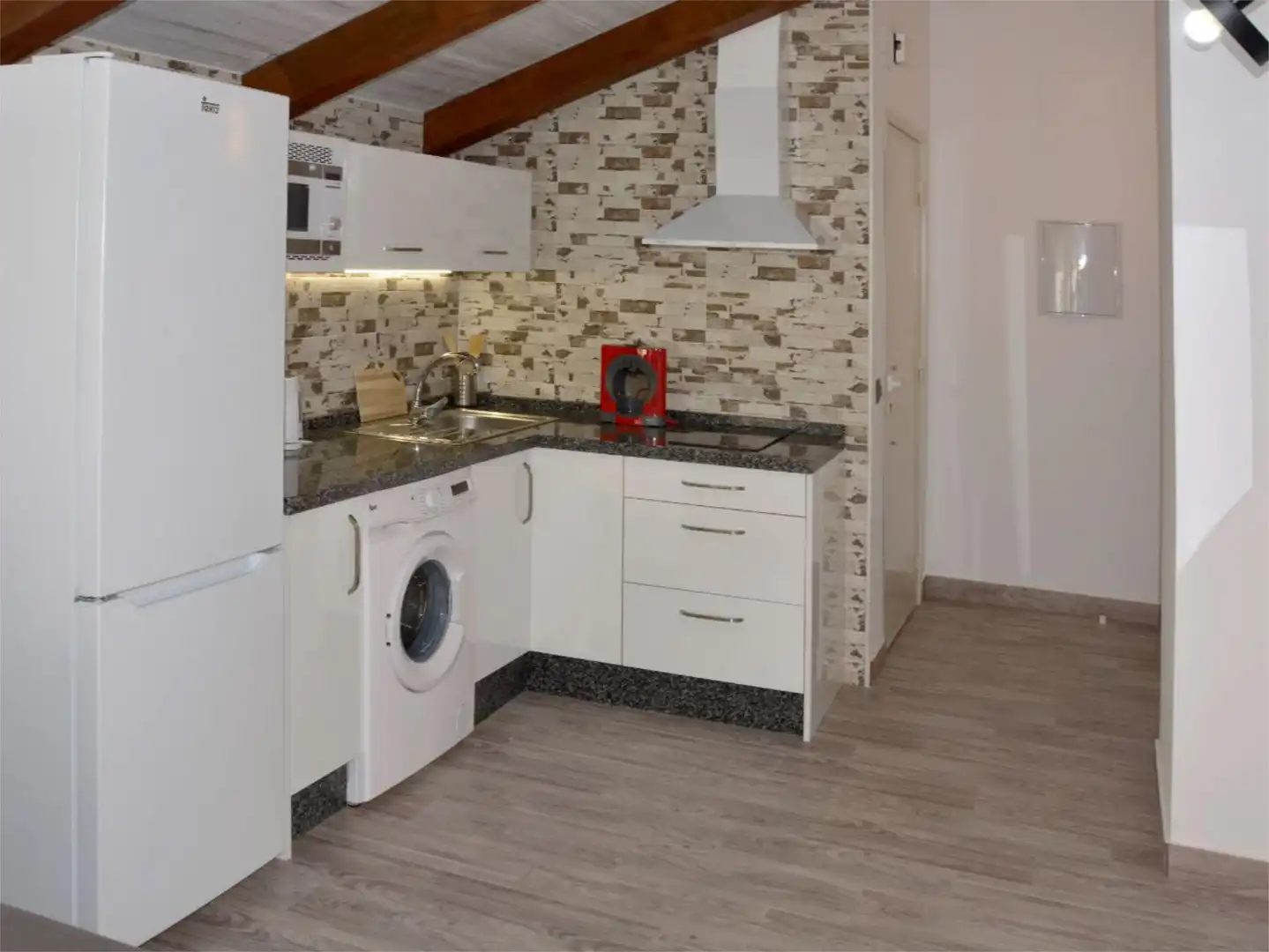 Flat for rent in Carretera Obejo, 76, El Brillante -El Naranjo - El Tablero Kitchen of Flat for rent in Córdoba with Air Conditioner, Heating and Private garden