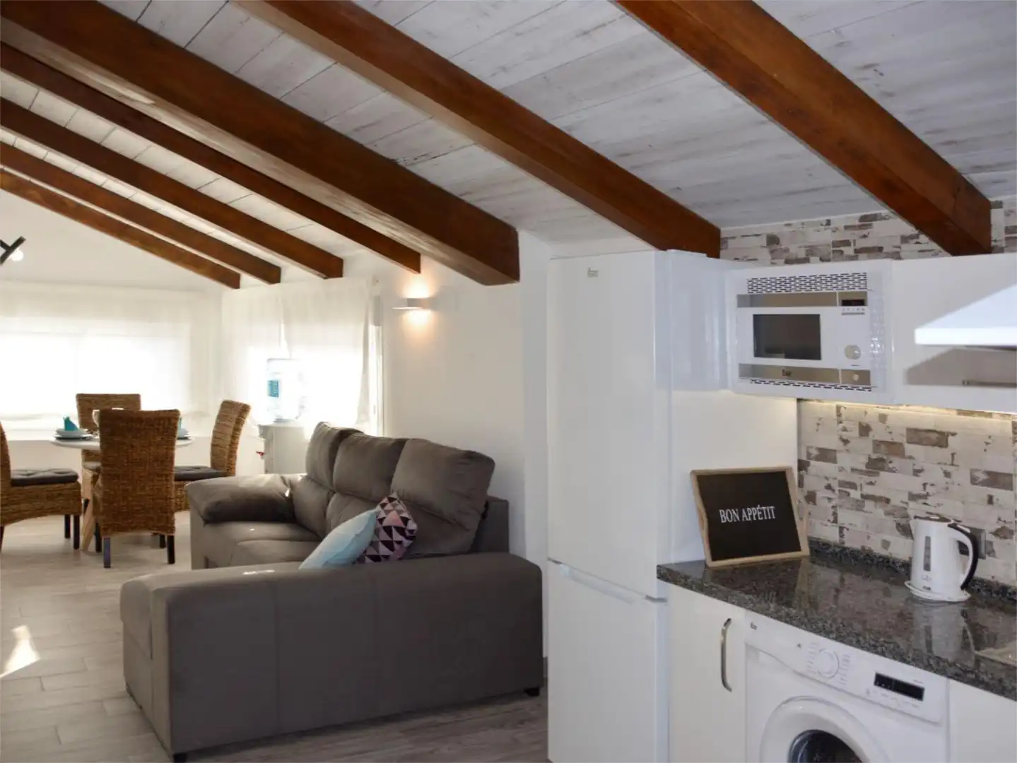 Flat for rent in Carretera Obejo, 76, El Brillante -El Naranjo - El Tablero Living room of Flat for rent in Córdoba with Air Conditioner, Heating and Private garden