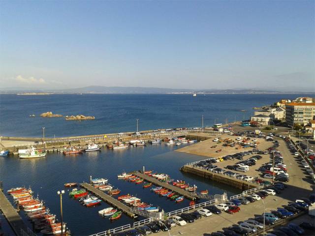 Oficina en Alquiler en Avenida do Malecón, 25 en Santa Uxía de Ribeira