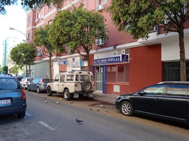 Local comercial en Venta en Calle Estrella Rigel, 1 en Pino Montano - Consolación