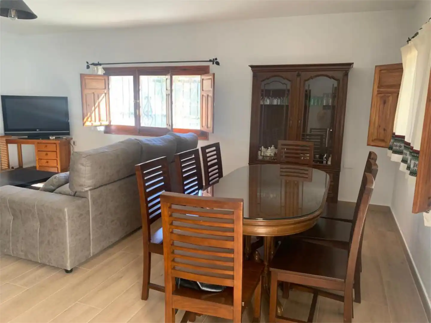 Country homes for sale in Diseminado Diseminados, 697, Órgiva Dining room of Country homes for sale in Órgiva with Terrace, Swimming Pool and Balcony