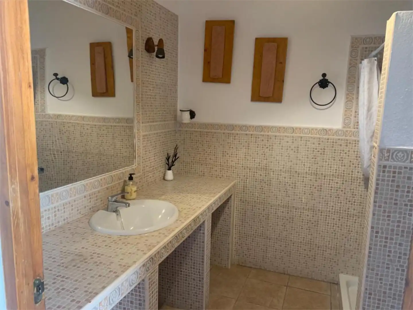 Country homes for sale in Diseminado Diseminados, 697, Órgiva Bathroom of Country homes for sale in Órgiva with Terrace, Swimming Pool and Balcony