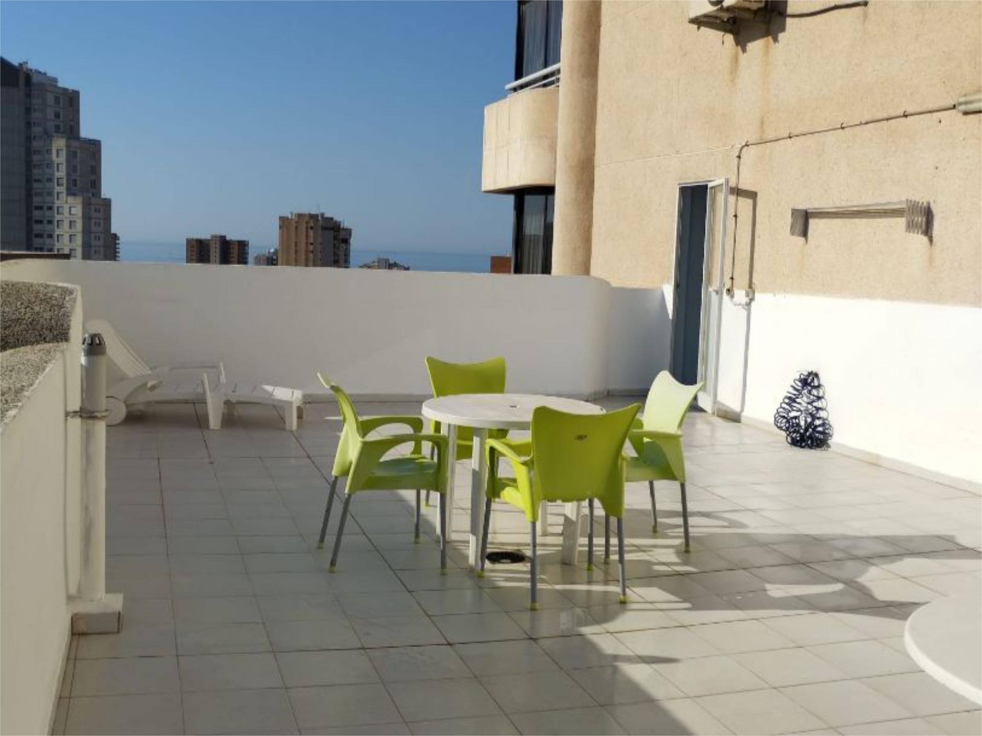 Terrassa de Àtic en venda en Benidorm amb Terrassa, Piscina i Balcó