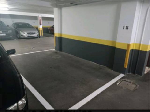 Garaje en Alquiler en Travesía de Ronda, 5B en Rosas - Musas