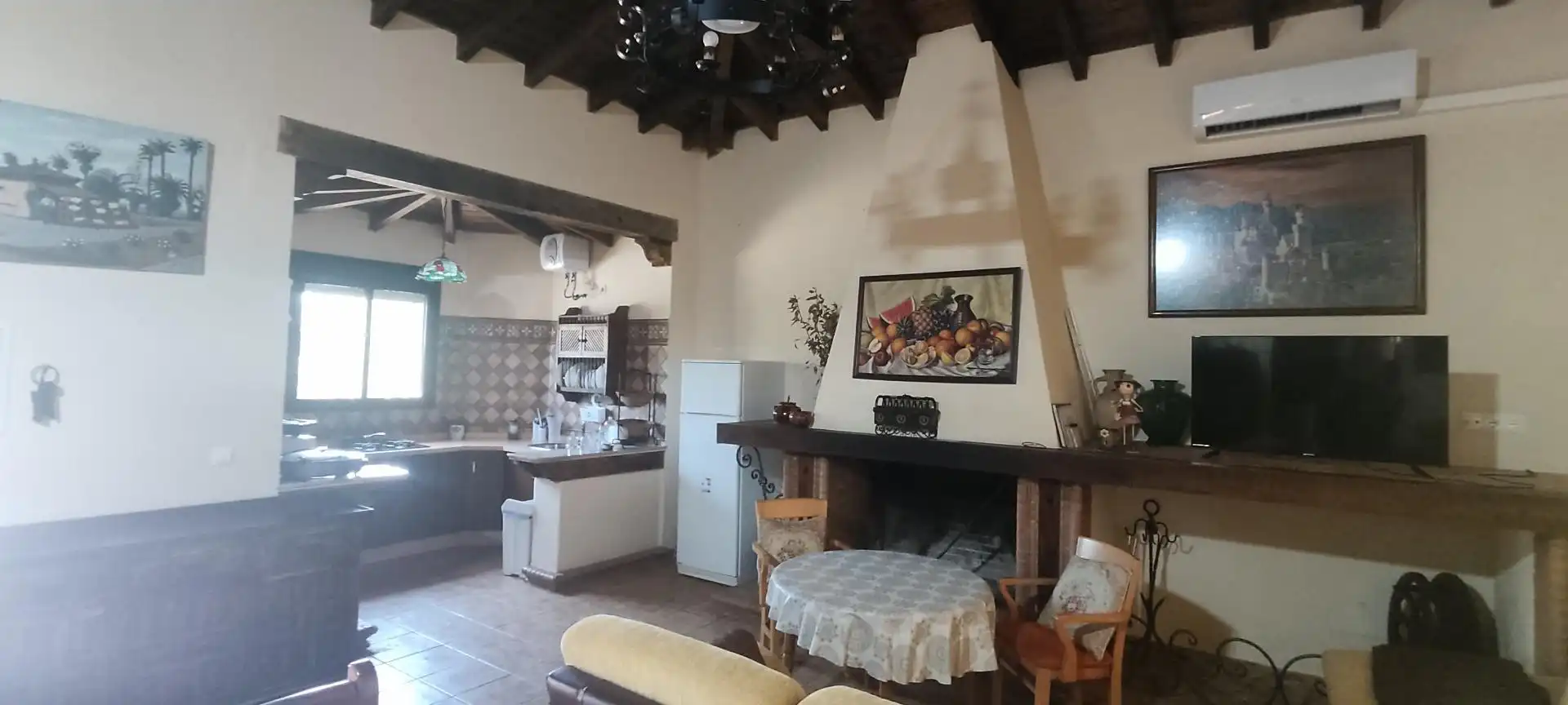 Finca rústica en venda a El Coronil Cuina de Finca rústica en venda en El Coronil amb Aire condicionat, Terrassa i Piscina