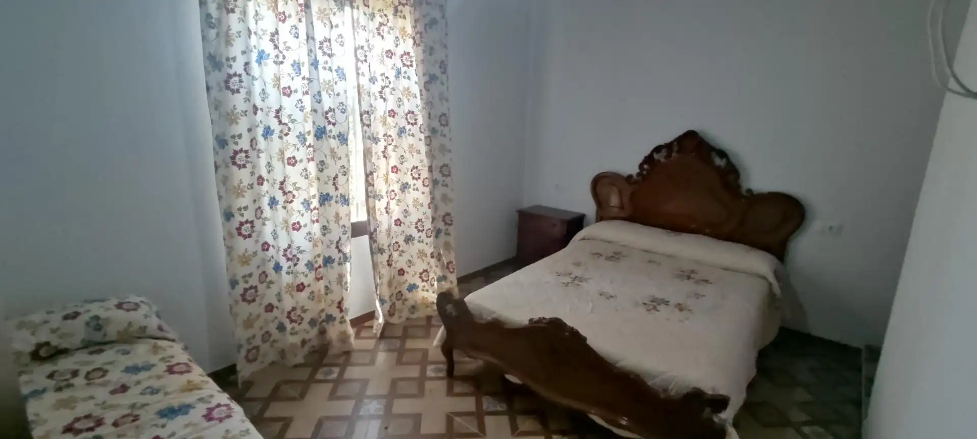 Finca rústica en venda a El Coronil Dormitori de Finca rústica en venda en El Coronil amb Aire condicionat, Terrassa i Piscina