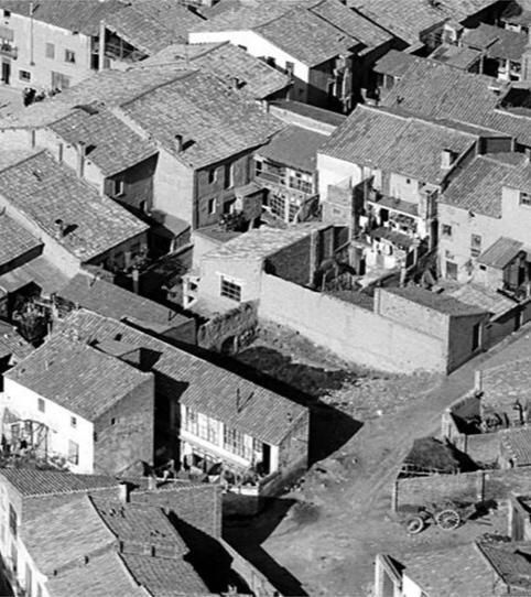 Foto 2 de Casa adosada en venda a Plaça Fortuny, 5, Almacelles, Lleida