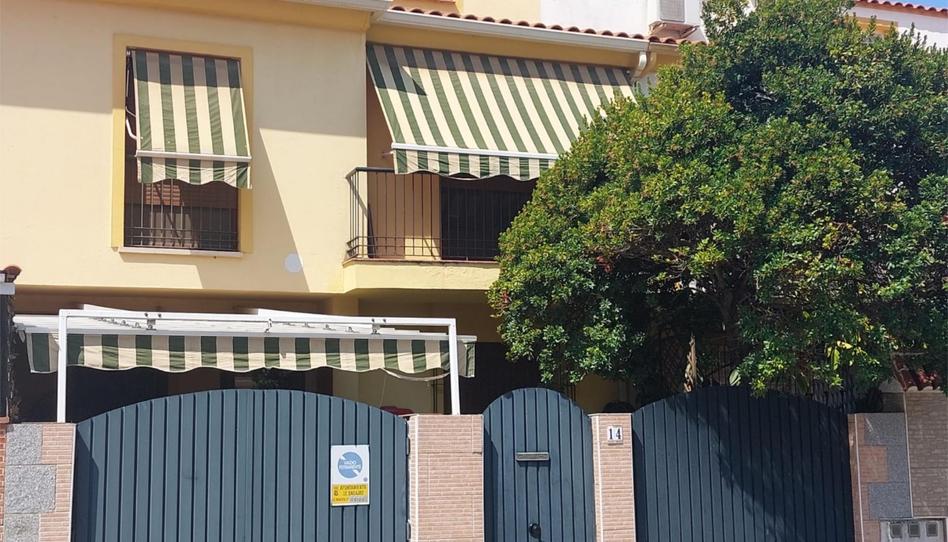 Casa adosada en venda a Calle Campanilla, 13, Ciudad Jardín, Badajoz - imatge 1 Foto 1 de Casa adosada en venda a Calle Campanilla, 13, Ciudad Jardín, Badajoz