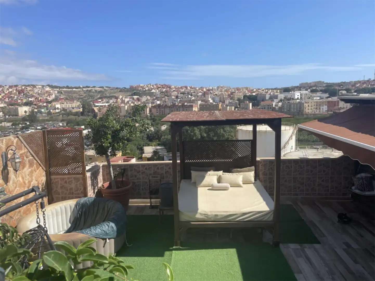 Ático en venta en Camino Ciudad de Málaga, 4, Isaac Peral Terraza de Ático en venta en Melilla con Aire acondicionado, Calefacción y Jardín privado