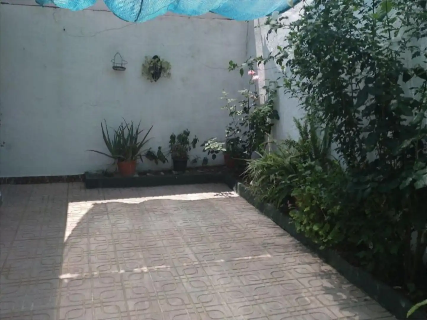 Wohnung zum Verkauf in Calle Castilla, 23, Almadén de la Plata Garten von Wohnung zum Verkauf in Almadén de la Plata mit Privatgarten, Terrasse und Möbliert