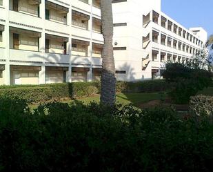 Außenansicht von Wohnungen miete in Roquetas de Mar mit Klimaanlage und Terrasse