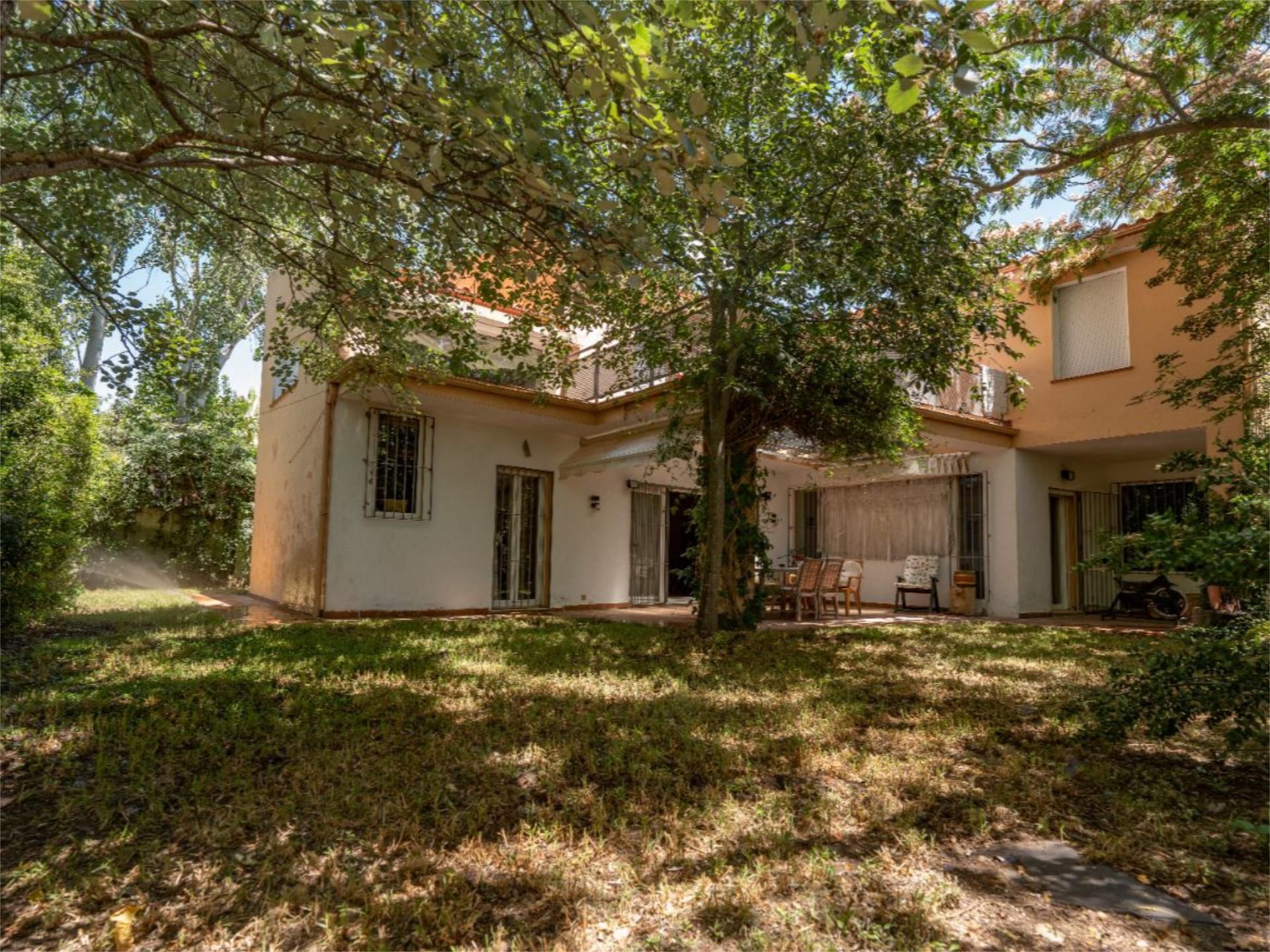 Jardí de Casa o xalet en venda en Cáceres Capital amb Terrassa