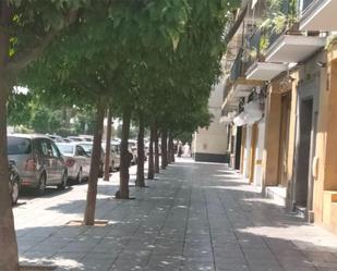 Vista exterior de Pis de lloguer en  Sevilla Capital amb Aire condicionat i Balcó