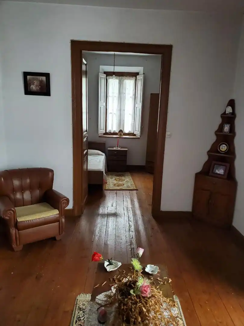 Einfamilien-Reihenhaus zum Verkauf in Barrio Quintana, 12, Soba Schlafzimmer von Einfamilien-Reihenhaus zum Verkauf in Soba mit Privatgarten, Terrasse und Abstellraum