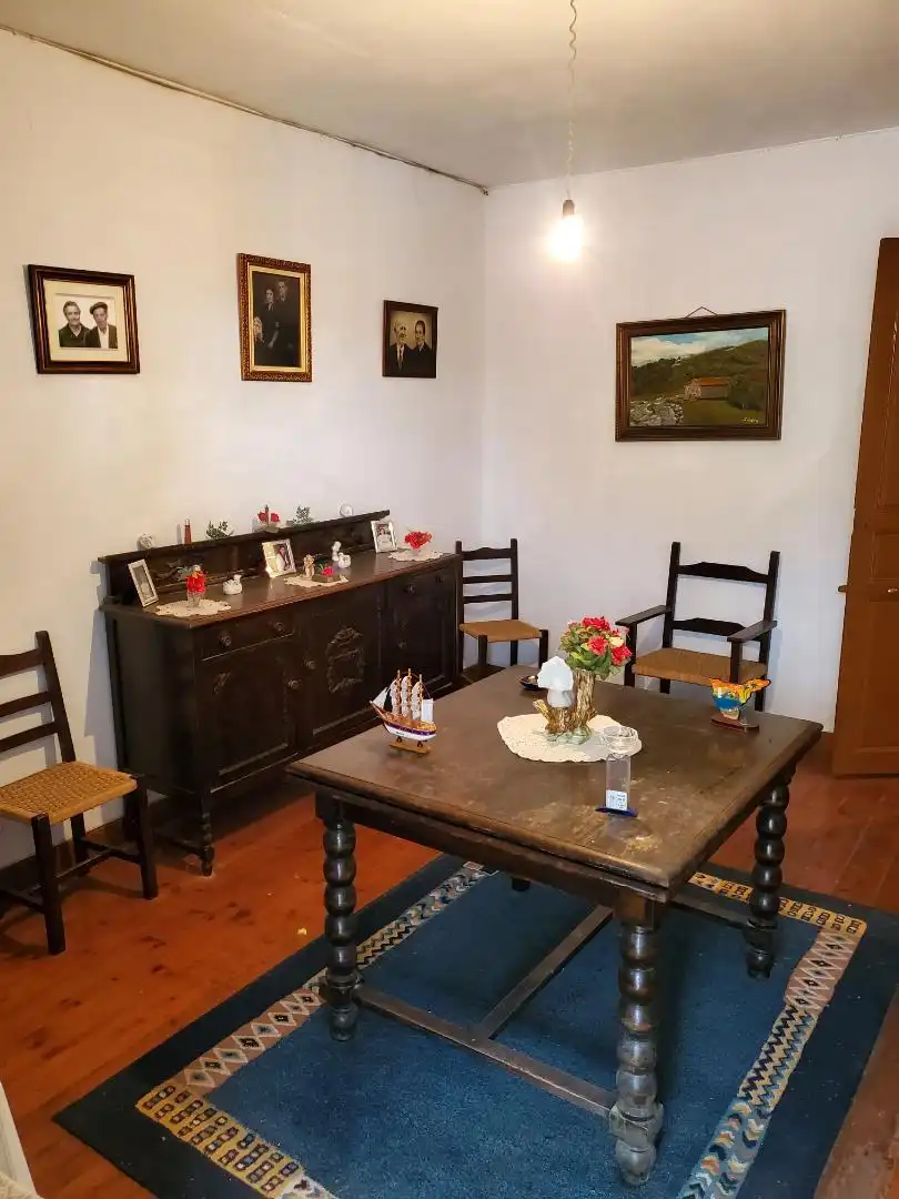Einfamilien-Reihenhaus zum Verkauf in Barrio Quintana, 12, Soba Esszimmer von Einfamilien-Reihenhaus zum Verkauf in Soba mit Privatgarten, Terrasse und Abstellraum