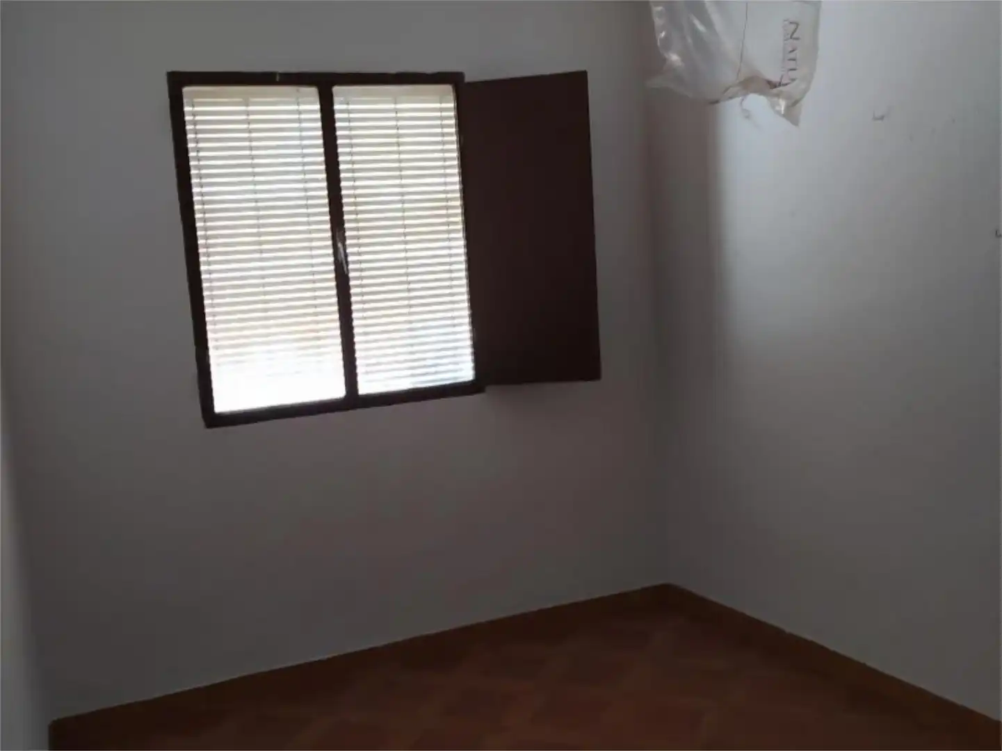 Einfamilien-Reihenhaus zum Verkauf in Calle San Blas, 12, Arjona Schlafzimmer von Einfamilien-Reihenhaus zum Verkauf in Arjona mit Terrasse und Balkon