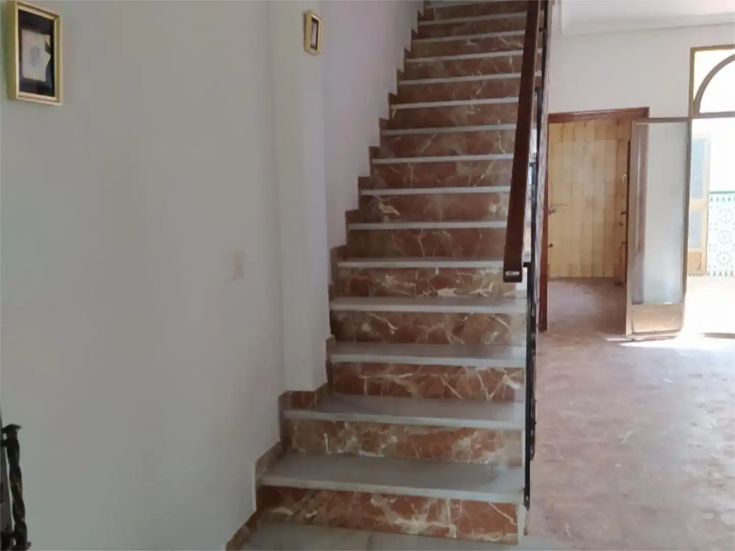Einfamilien-Reihenhaus zum Verkauf in Calle San Blas, 12, Arjona Einfamilien-Reihenhaus zum Verkauf in Arjona mit Terrasse und Balkon