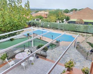 Piscina de Casa o xalet en venda en Escalona amb Terrassa, Piscina i Balcó