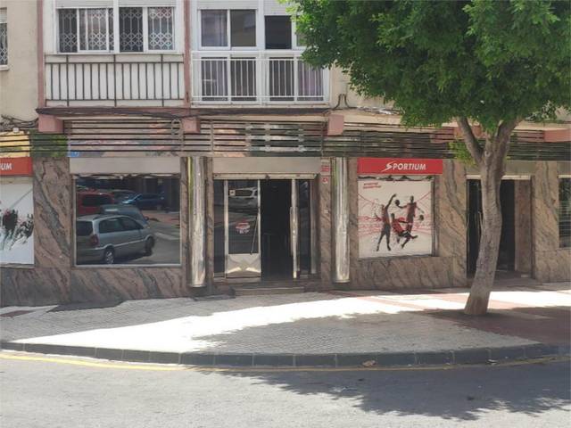 Local comercial en Venta en Calle Paco Miranda, 20 en Cristo de la Epidemia