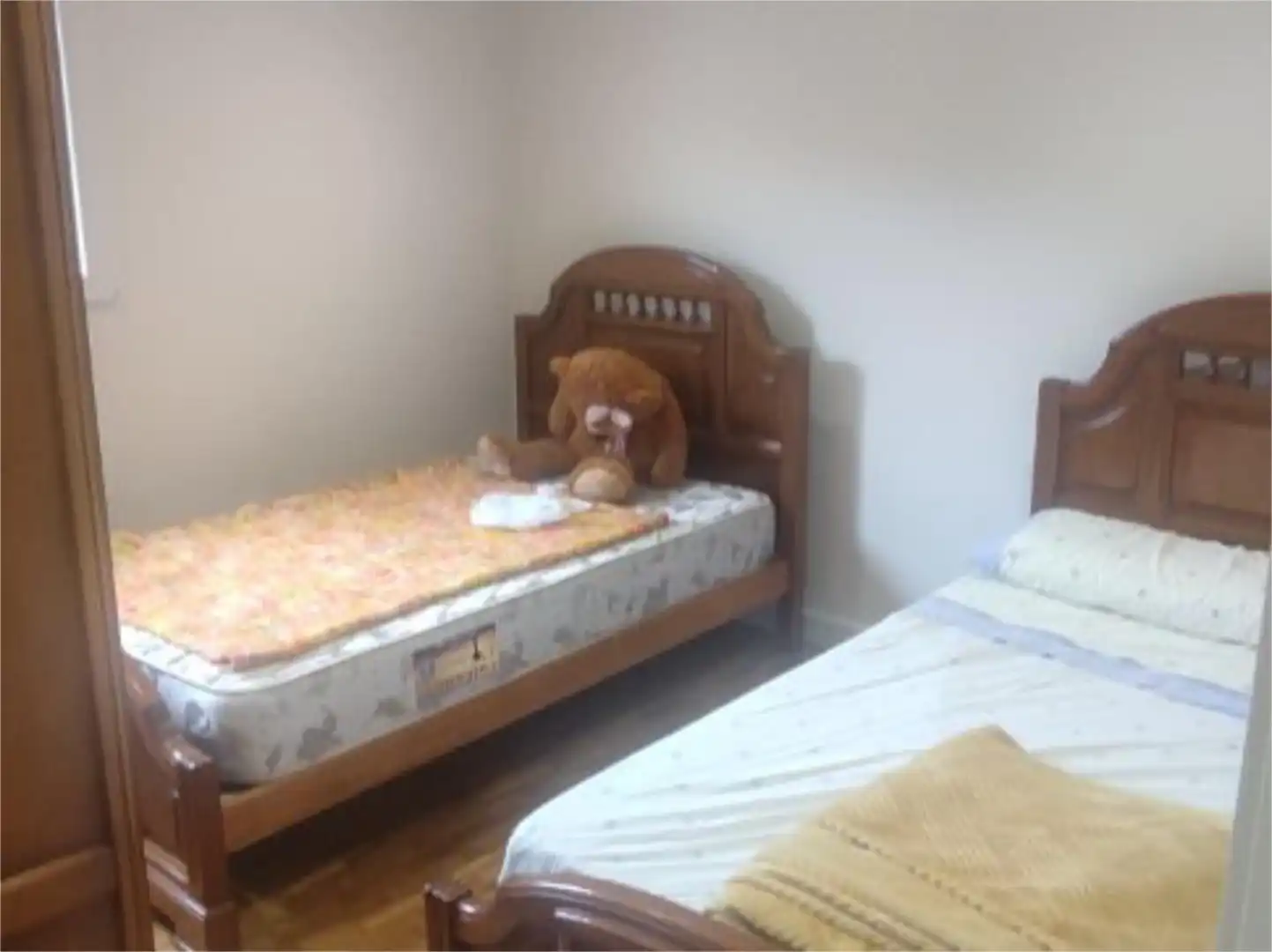 Piso en venta en Calle Sierra de los Hospitales, 1, Tineo Habitación de Piso en venta en Tineo con Calefacción, Jardín privado y Parquet