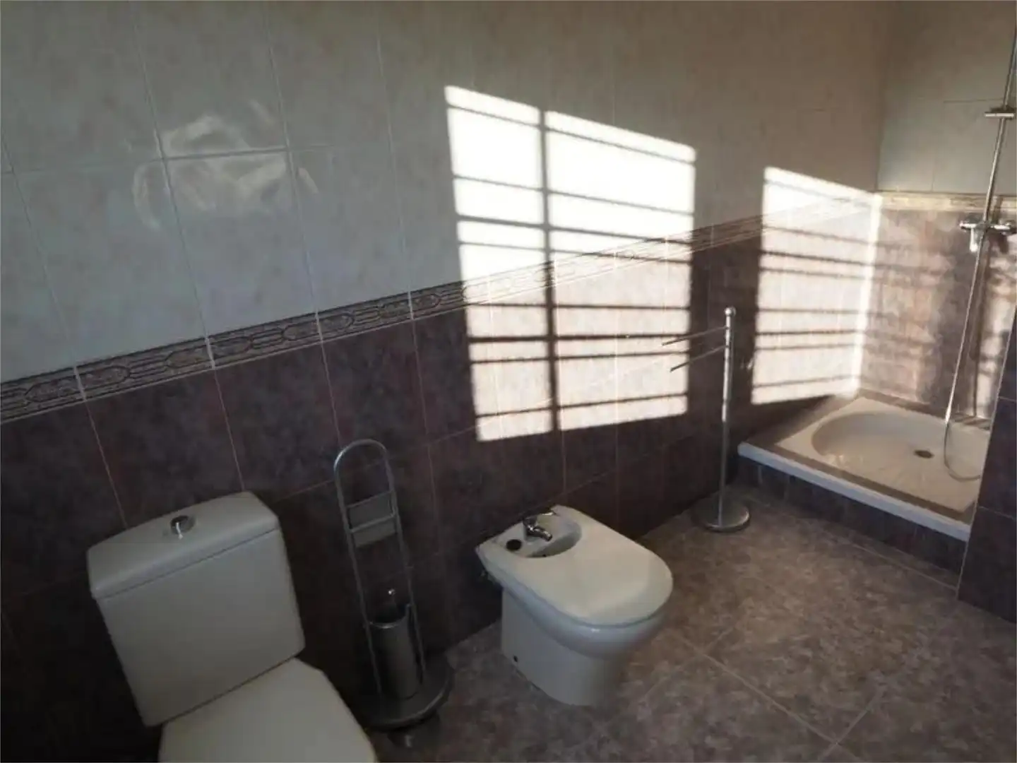 Flat for rent in Rua Cabalos, 55, Campus Norte - San Caetano Bathroom of Flat for rent in Santiago de Compostela with Heating, Private garden and Terrace