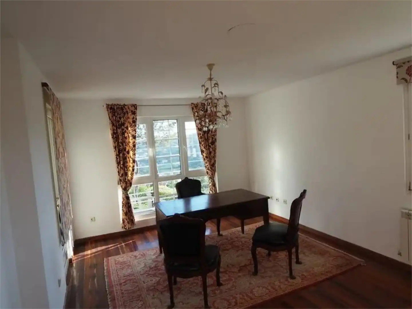 Flat for rent in Rua Cabalos, 55, Campus Norte - San Caetano Dining room of Flat for rent in Santiago de Compostela with Heating, Private garden and Terrace